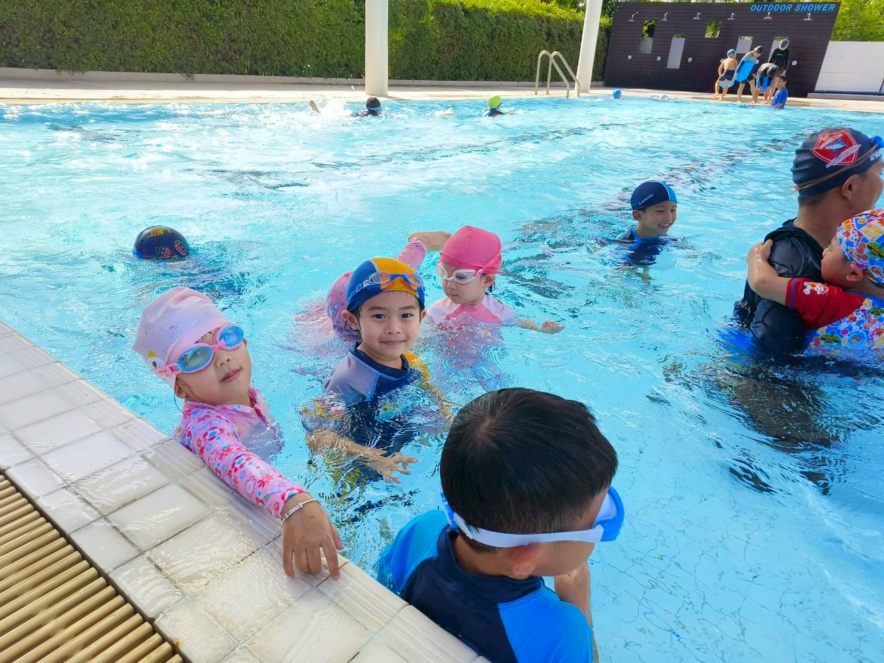 Pool 1